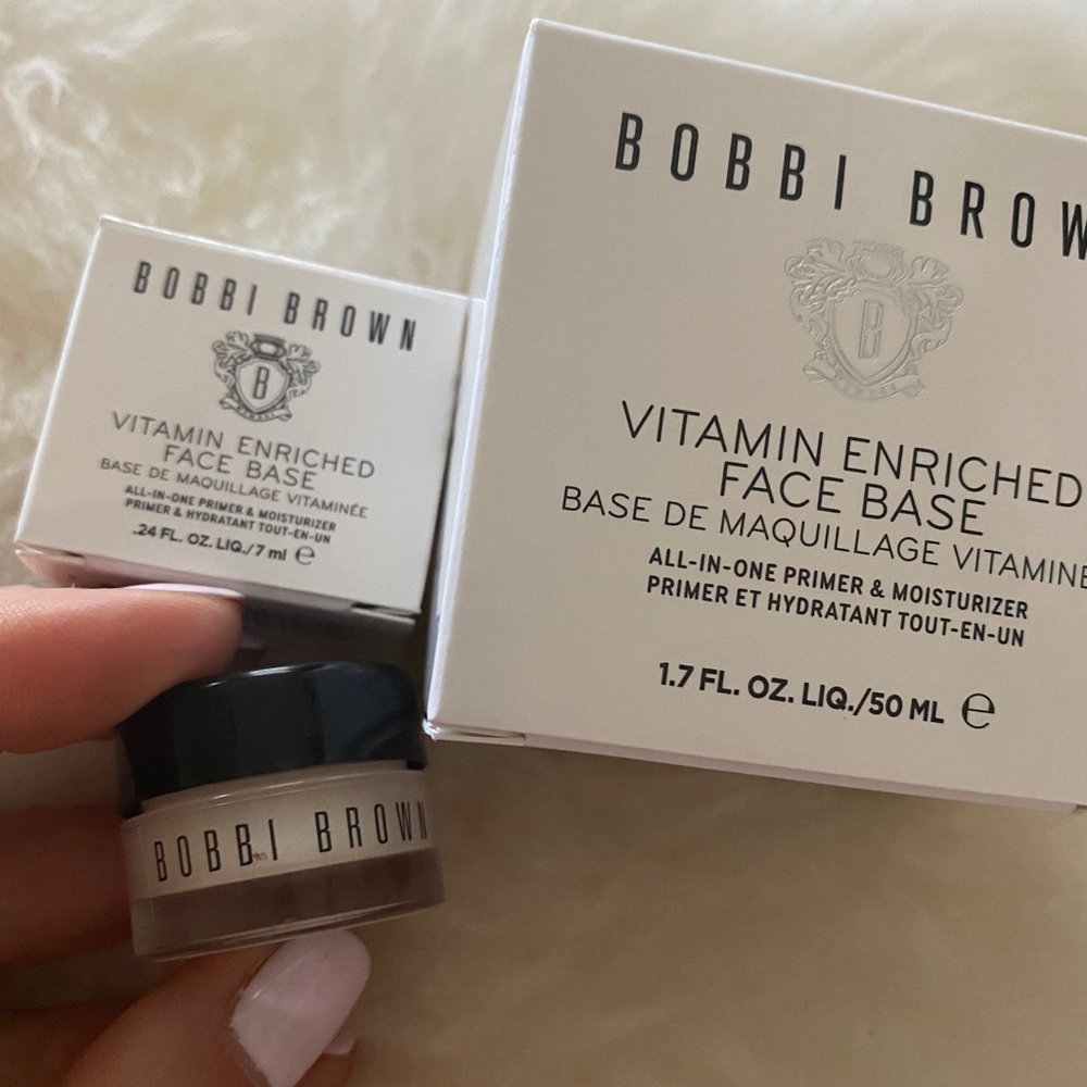 Bobbi brown vitamin enriched face base w goodies !